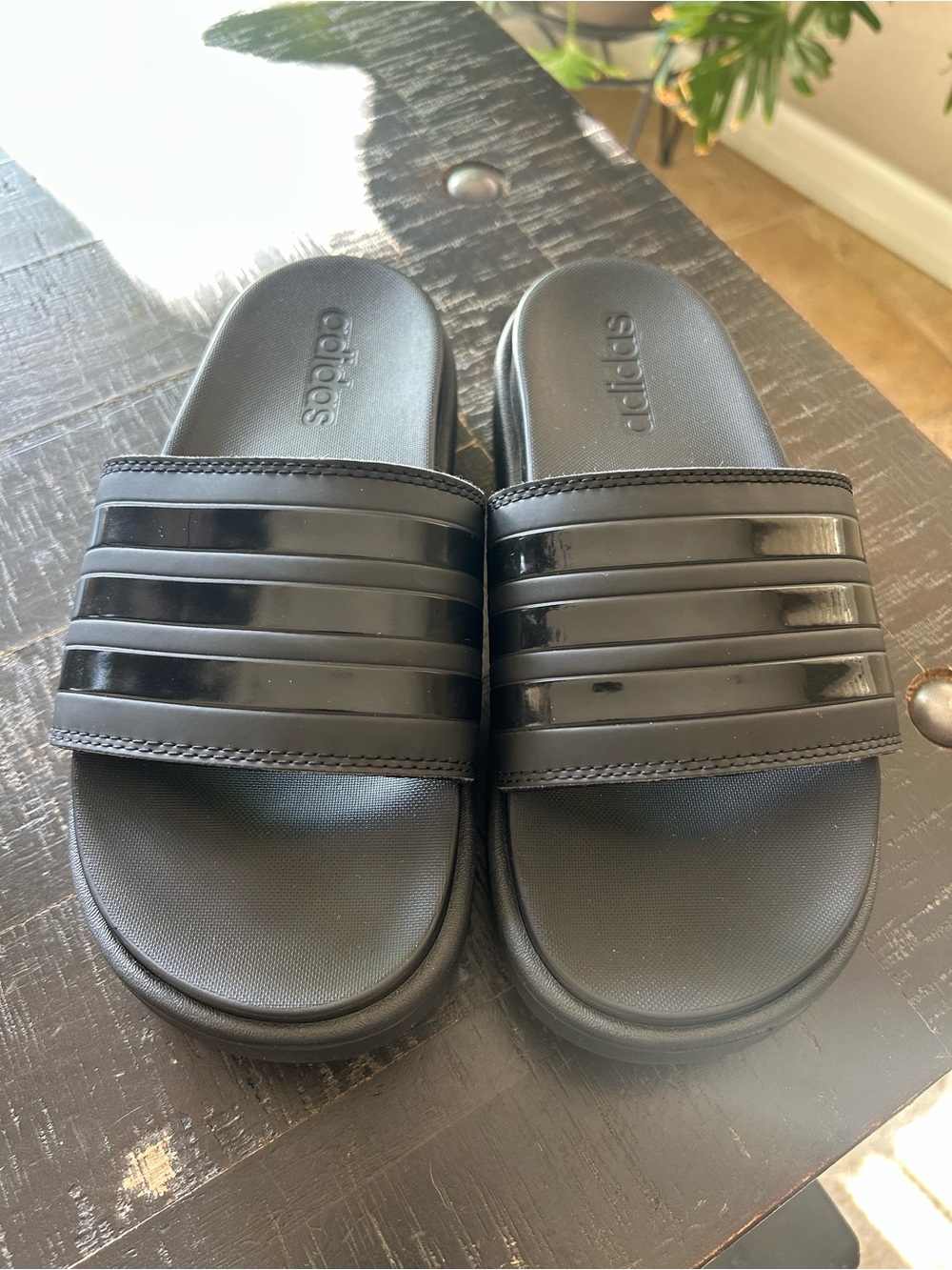 Adidas adilette platform slides (Fit 7-8) - Picture 2 of 9